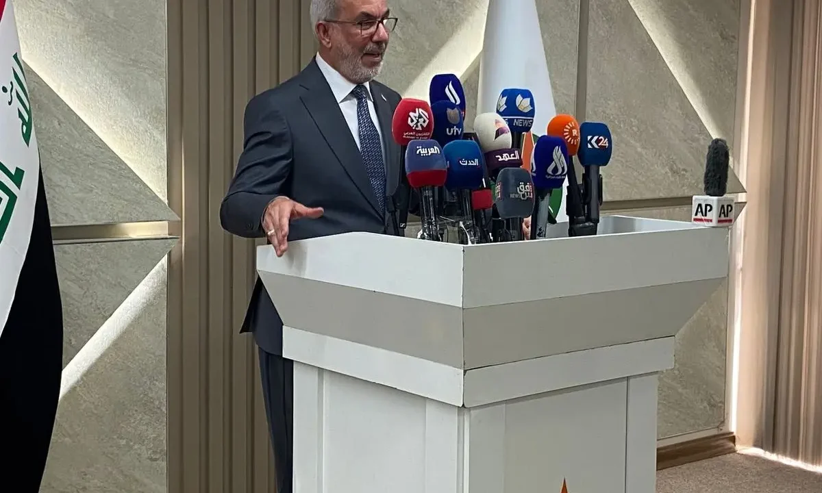 در ماه آوریل تنها ۱۰ میلیون بشکه نفت از تنگه هرمز صادر کردیم